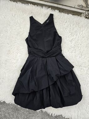 Kate Spade Saturday black sleeveless mini dress bubble-hem skirt. Size 00.
